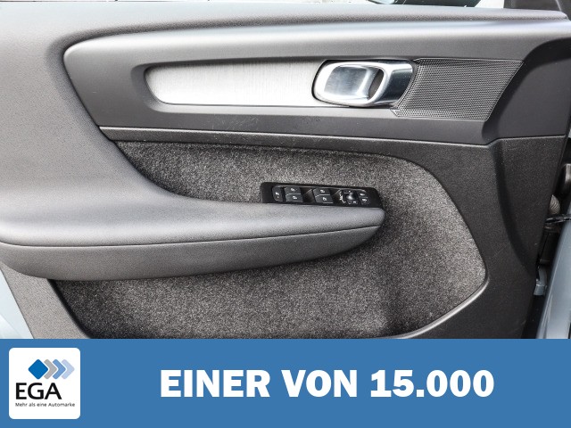 Volvo XC40 Inscription 2WD T3 EU6d Navi Leder Digitales Cockpit Soundsystem LED Kurven