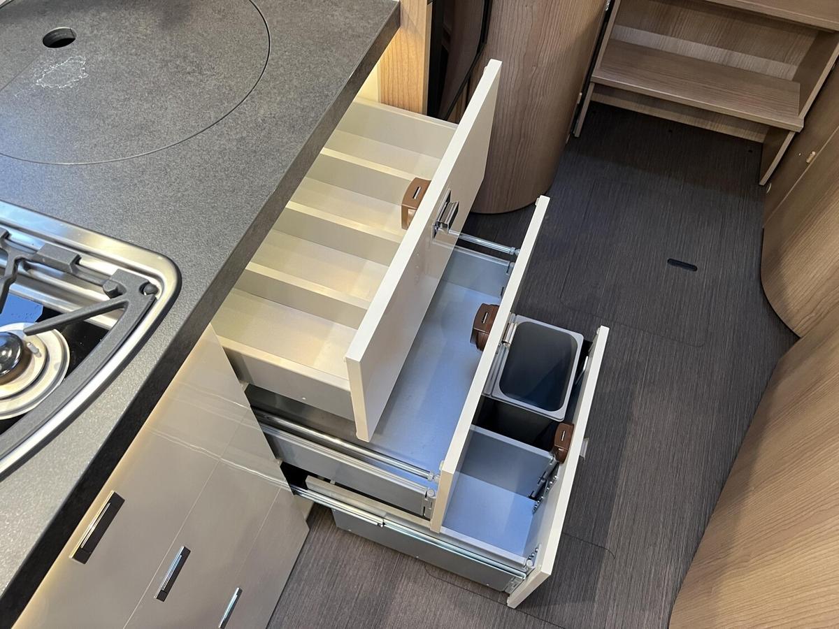 Carthago c-tourer T 143 LE LED+ACC+TV+Kamera+Markise+