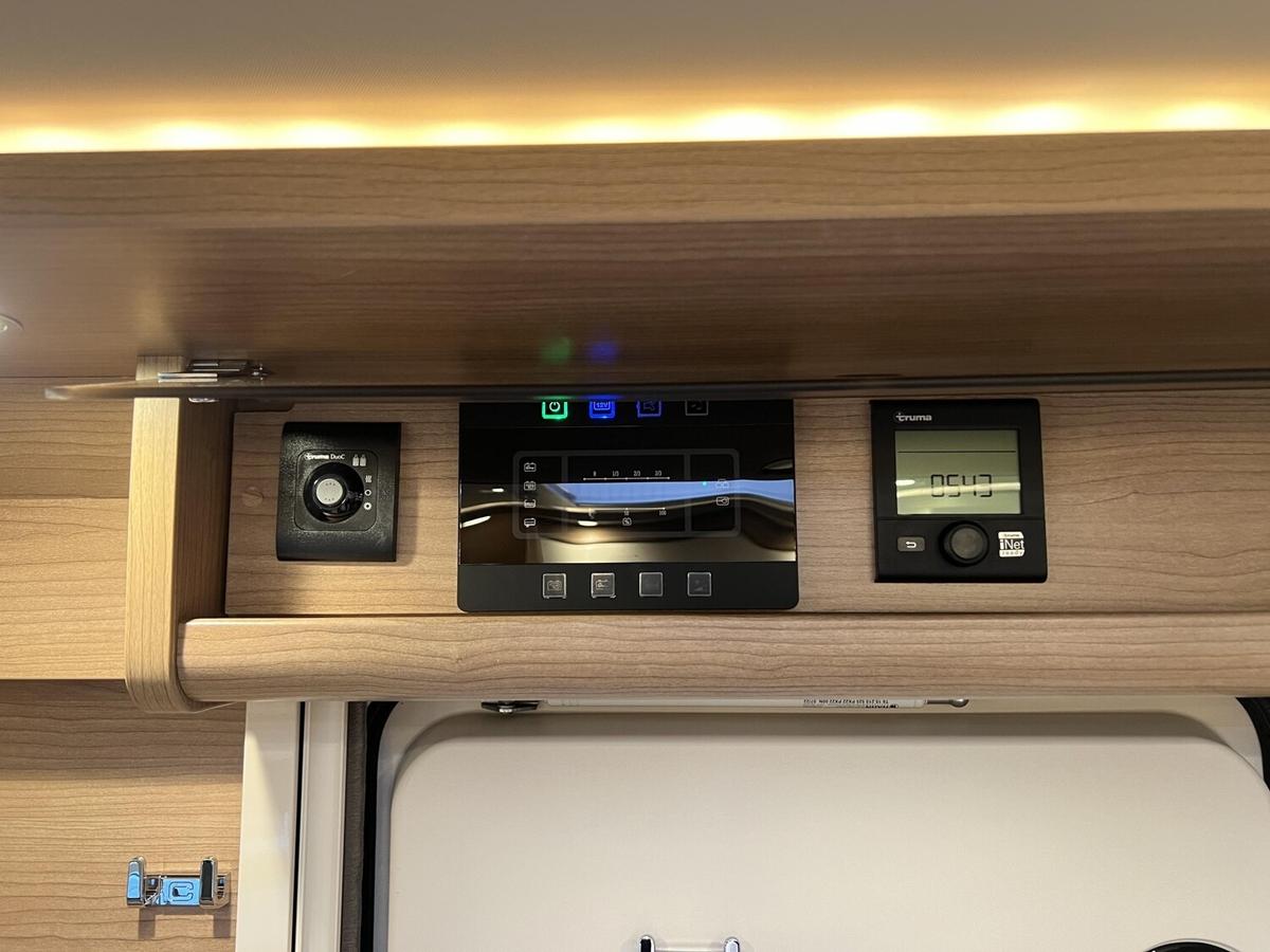 Carthago c-tourer T 143 LE LED+ACC+TV+Kamera+Markise+