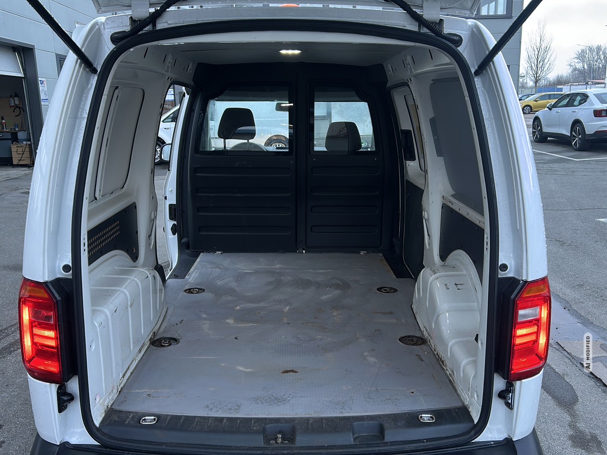 Volkswagen Caddy Maxi 2.0 TDI Kasten* DSG* Klima* PDC*