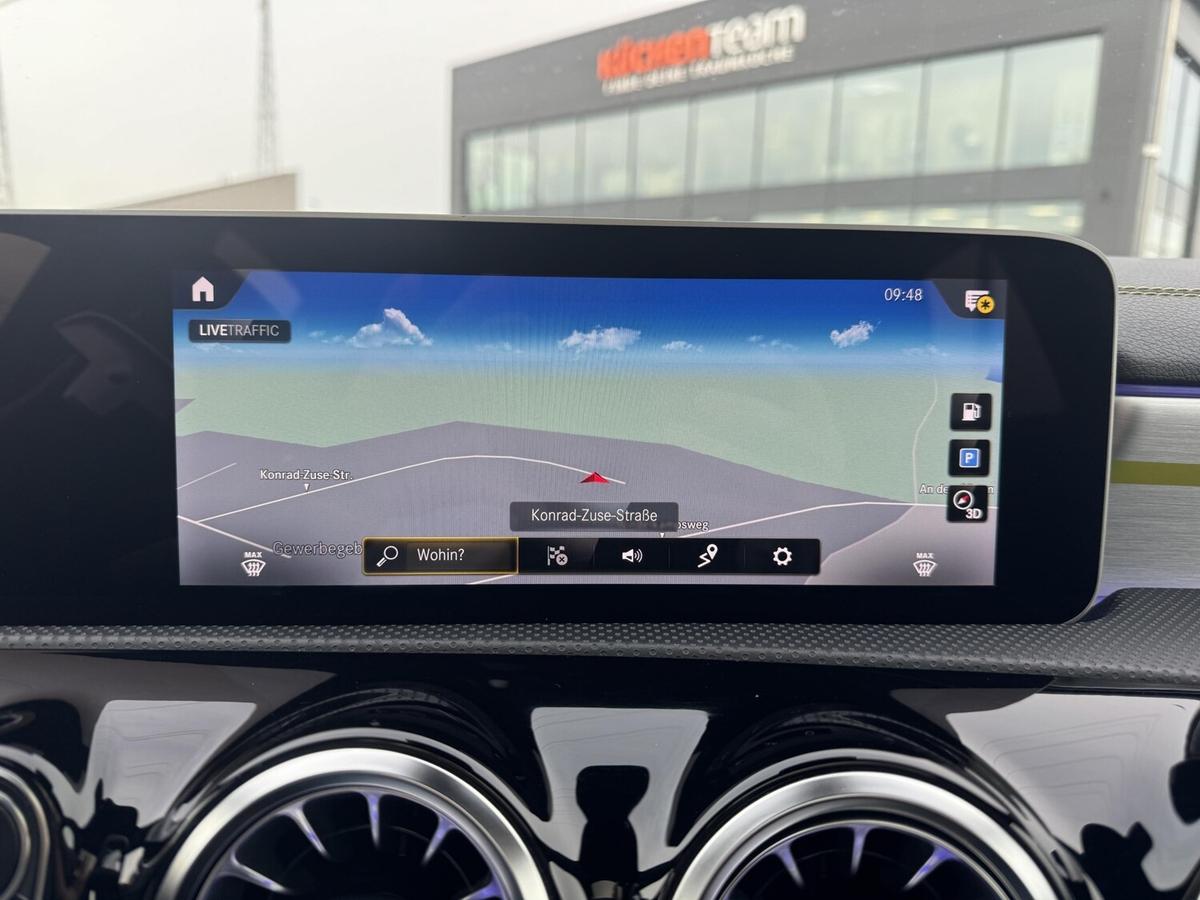 Mercedes-Benz A 220 AMG Line+4Matic+Edition1+LED+Pano