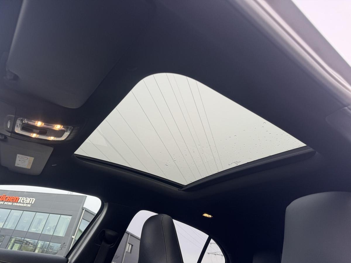 Mercedes-Benz A 220 AMG Line+4Matic+Edition1+LED+Pano