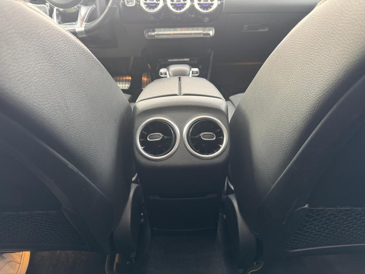 Mercedes-Benz A 220 AMG Line+4Matic+Edition1+LED+Pano