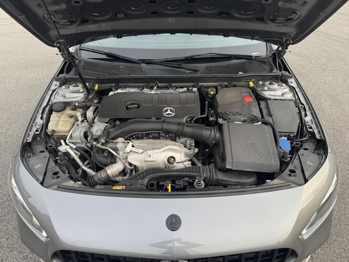 Mercedes-Benz A 220 AMG Line+4Matic+Edition1+LED+Pano