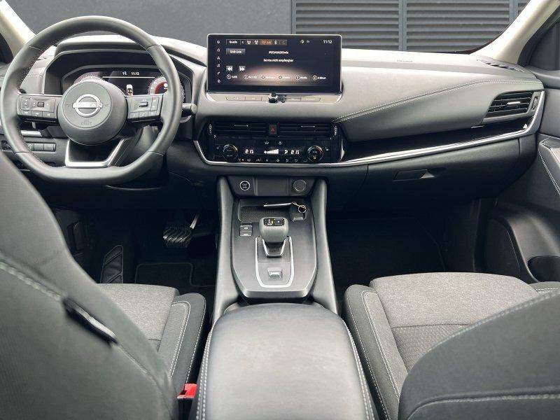 Nissan Qashqai 1.3 DIG-T CVT N-Connecta+Winterpaket+GJR+LED