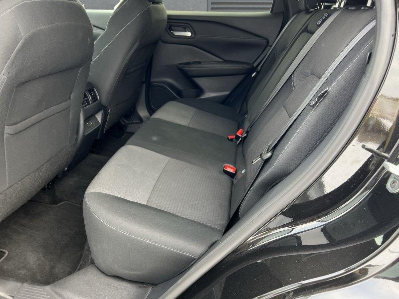 Nissan Qashqai 1.3 DIG-T CVT N-Connecta+Winterpaket+GJR+LED