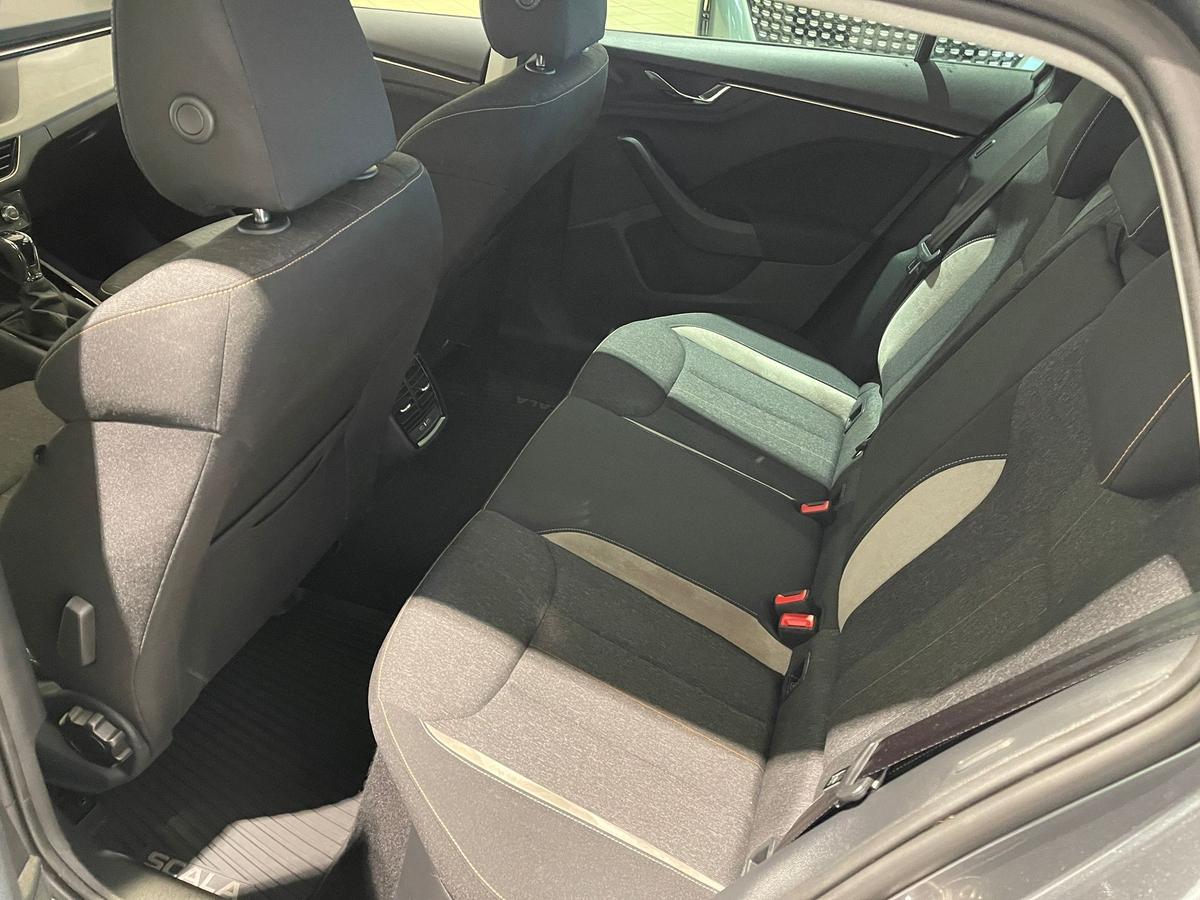 Skoda Scala DSG 5J Garantie Matrix ACC Winterpaket
