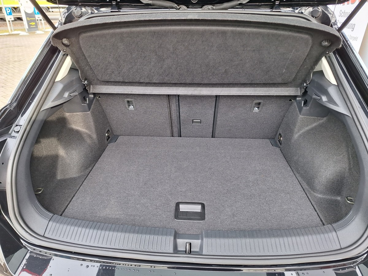 Volkswagen T-Roc 1.5 TSI Goal*AUTOMATIK*LED*SITZHEIZUNG*ACC*ALLWETTER