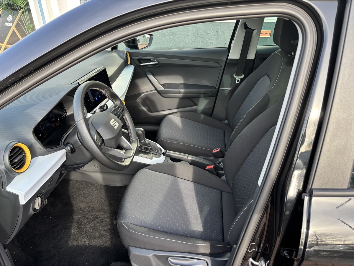 Seat Arona 1.0 TSI Style Autom., Navi,LED-Scheinw. GJR.