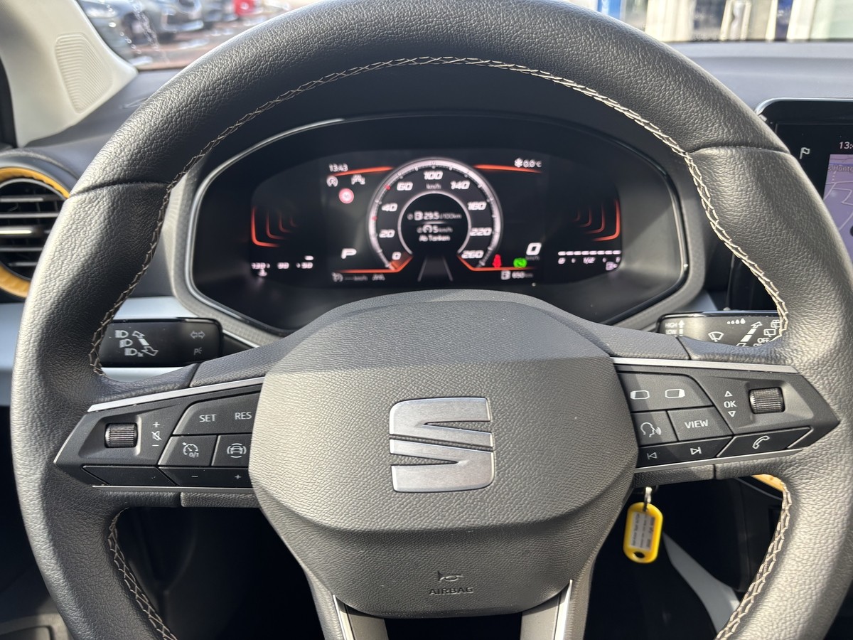 Seat Arona 1.0 TSI Style Autom., Navi,LED-Scheinw. GJR.