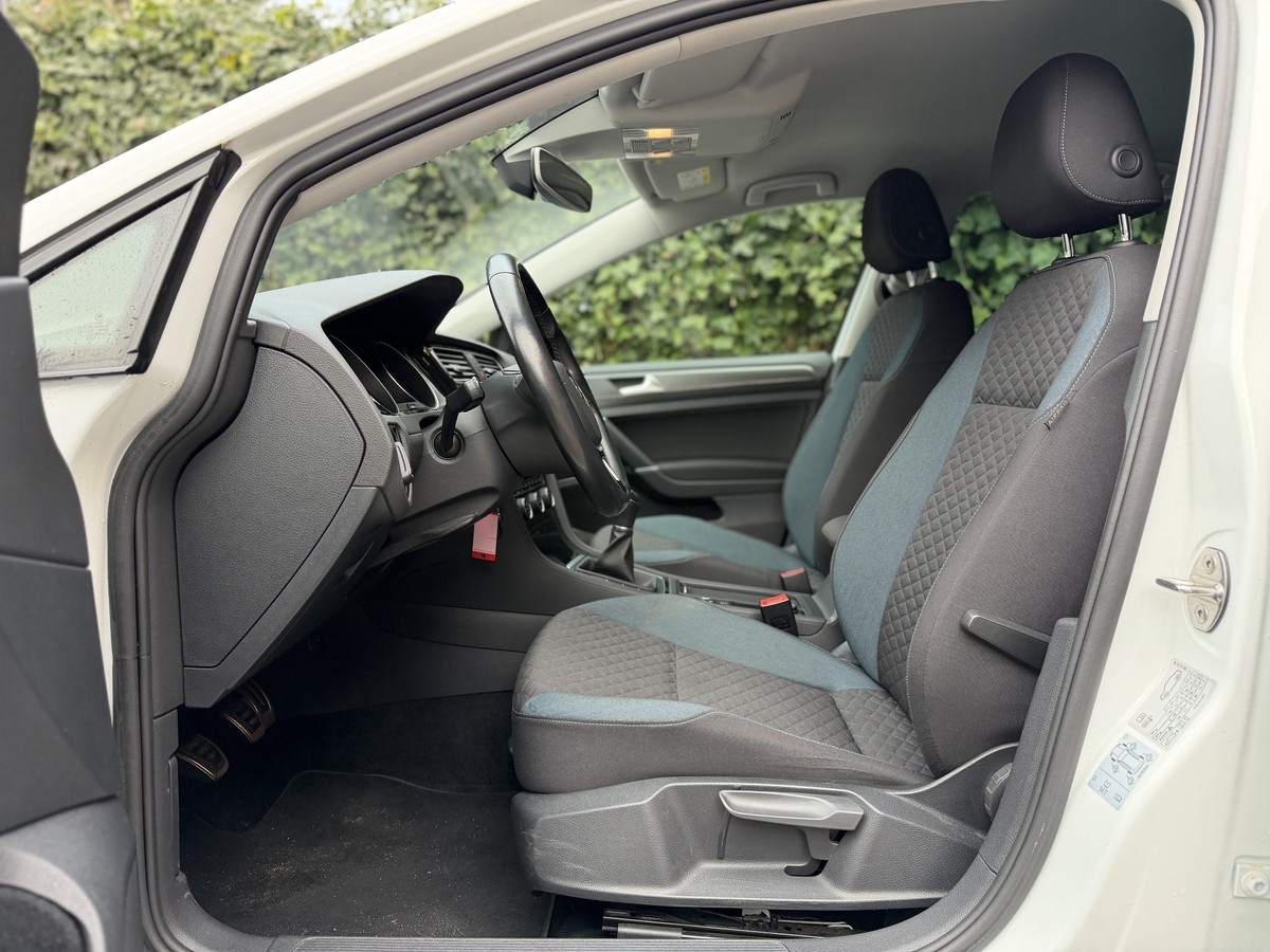Volkswagen Golf VII 1.0 TSI IQ.DRIVE OPF/NAVI/Spurhalte/LED/ACC/Frontas