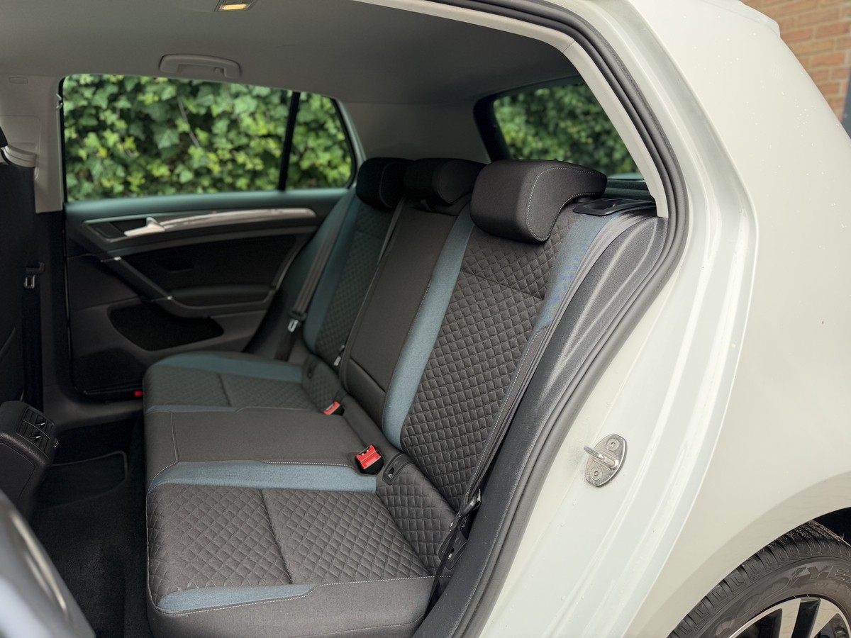 Volkswagen Golf VII 1.0 TSI IQ.DRIVE OPF/NAVI/Spurhalte/LED/ACC/Frontas