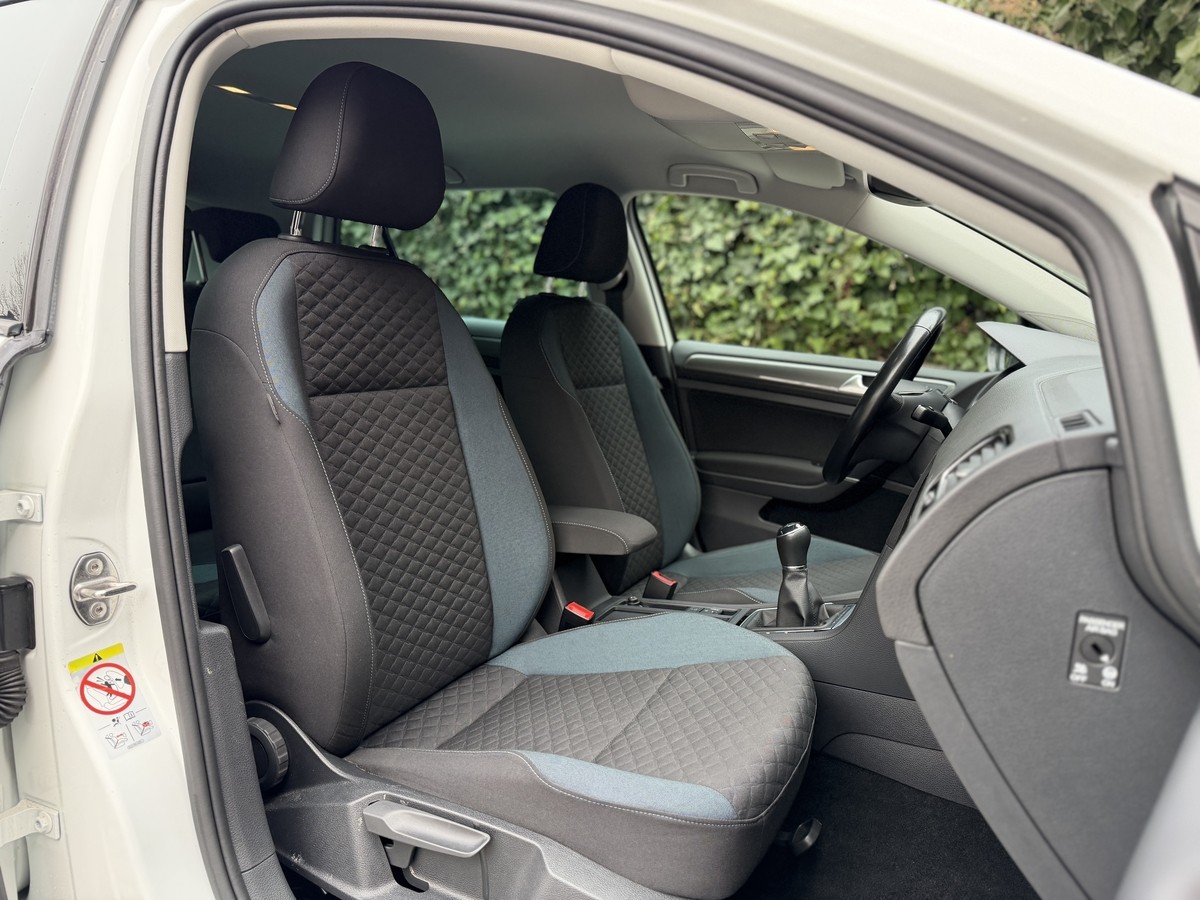 Volkswagen Golf VII 1.0 TSI IQ.DRIVE OPF/NAVI/Spurhalte/LED/ACC/Frontas