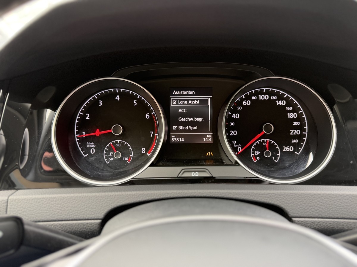 Volkswagen Golf VII 1.0 TSI IQ.DRIVE OPF/NAVI/Spurhalte/LED/ACC/Frontas