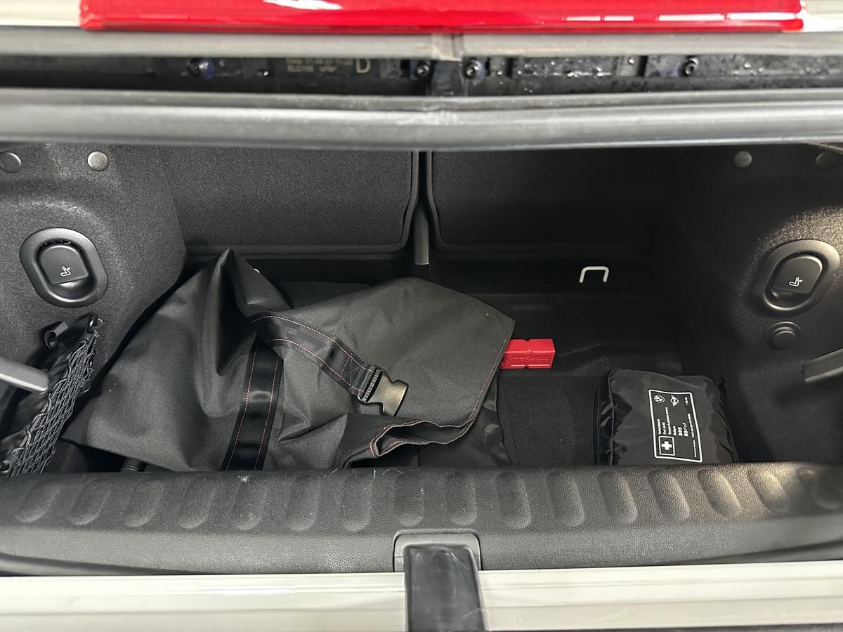 MINI Cooper Cabrio Cooper JCW Trim Navi Sportsitze Sitzhz. LED 