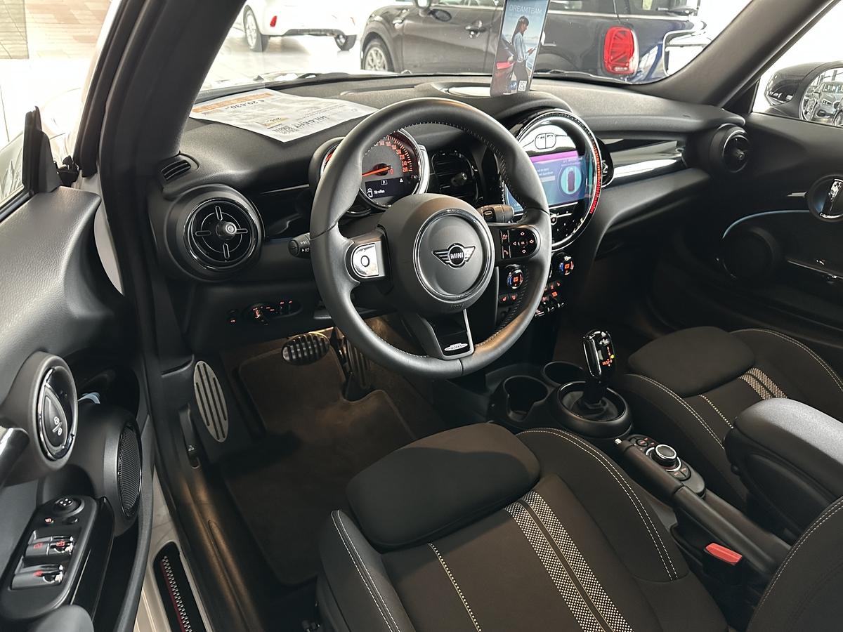 MINI Cooper Cabrio Cooper JCW Trim Navi Sportsitze Sitzhz. LED 