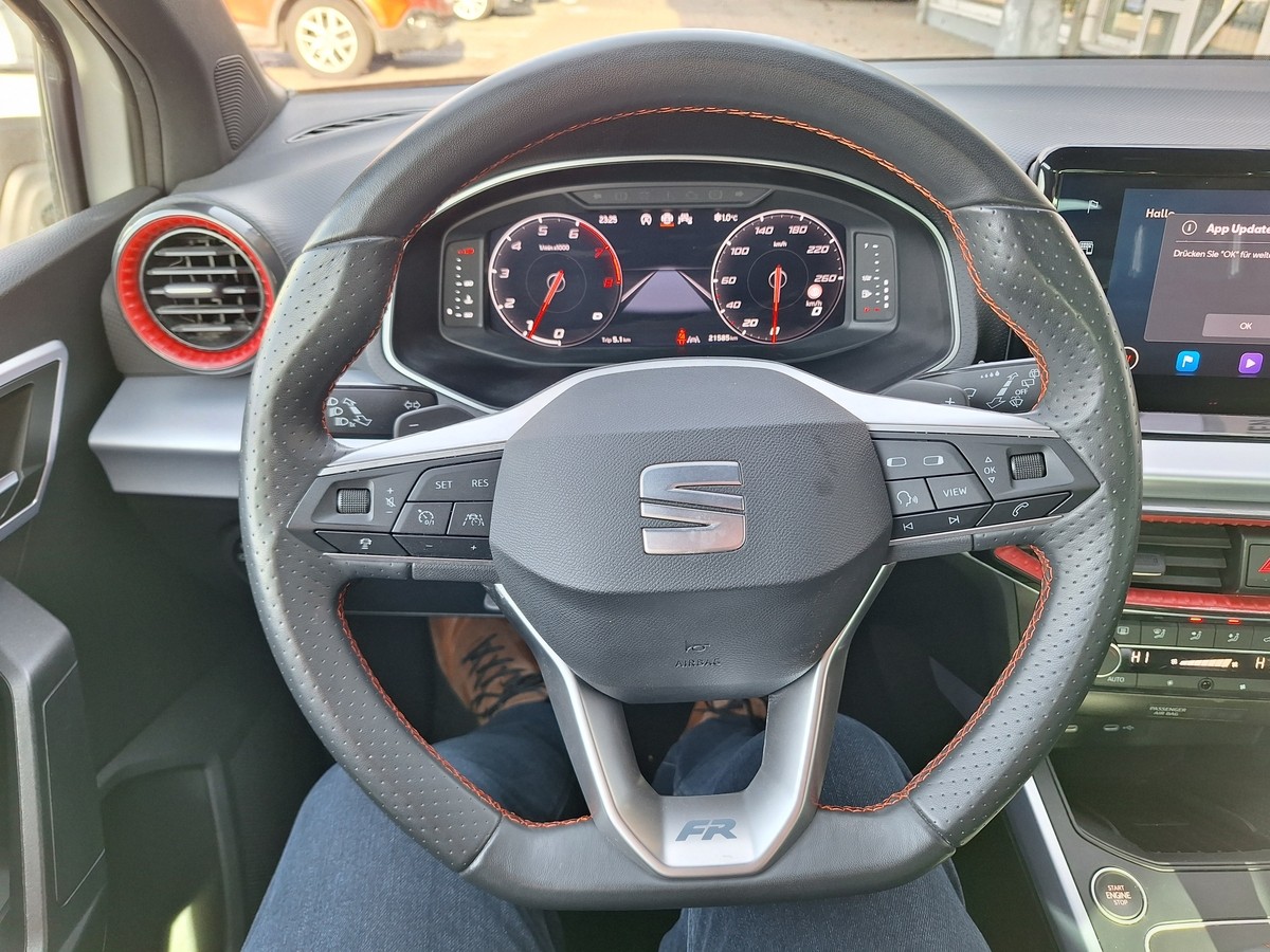 Seat Arona 1.5 TSI FR*AUTOMATIK*ALCANTARA*LED*ACC*KAMERA*CARPLAY*
