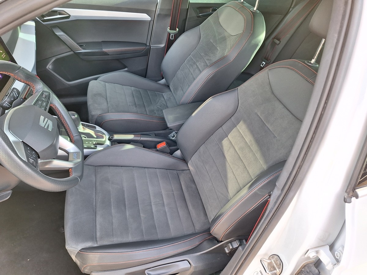 Seat Arona 1.5 TSI FR*AUTOMATIK*ALCANTARA*LED*ACC*KAMERA*CARPLAY*