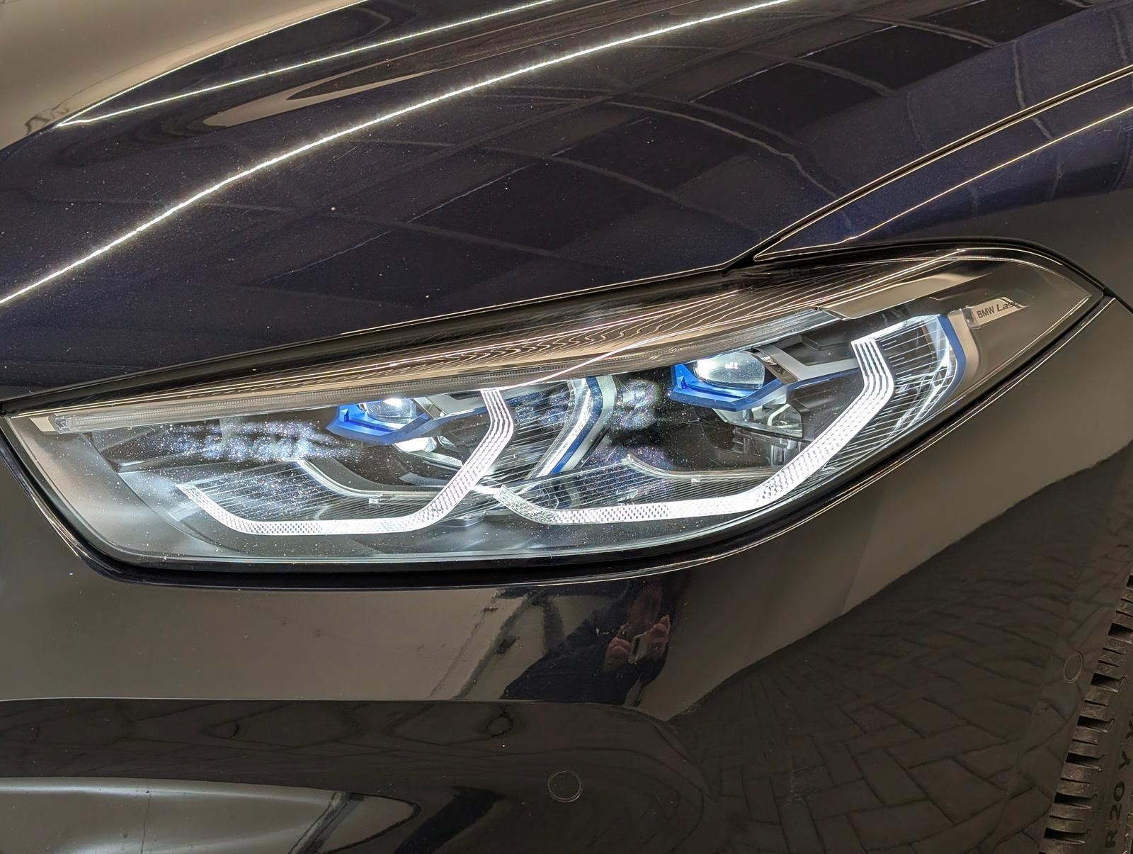 BMW M850 i xDrive Laser/Navi/Pano/H.-K./360°/HUD/20LM