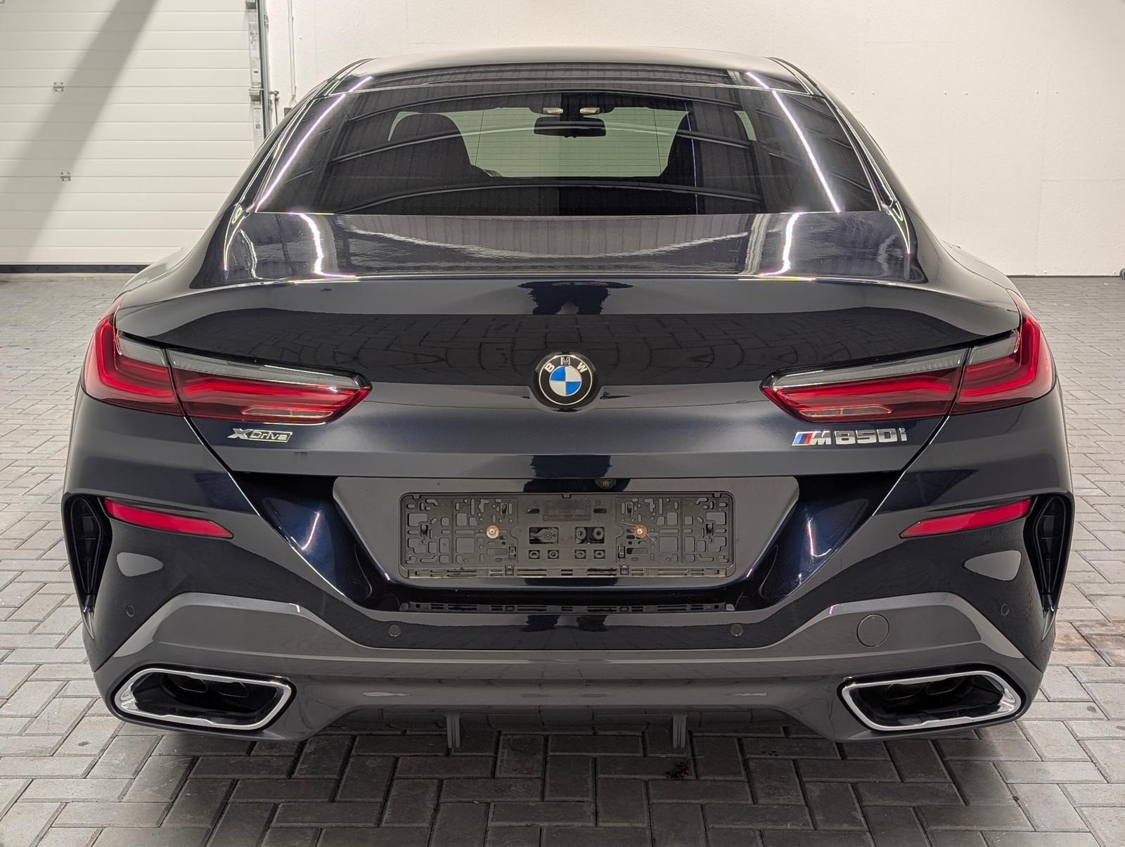 BMW M850 i xDrive Laser/Navi/Pano/H.-K./360°/HUD/20LM