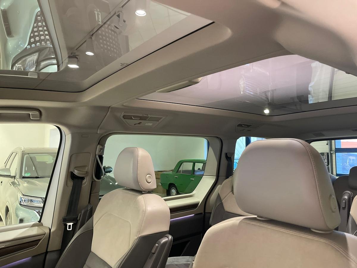 Volkswagen T7 Multivan 1.4TSI Hybrid Matrix HEAD-UP Harmann