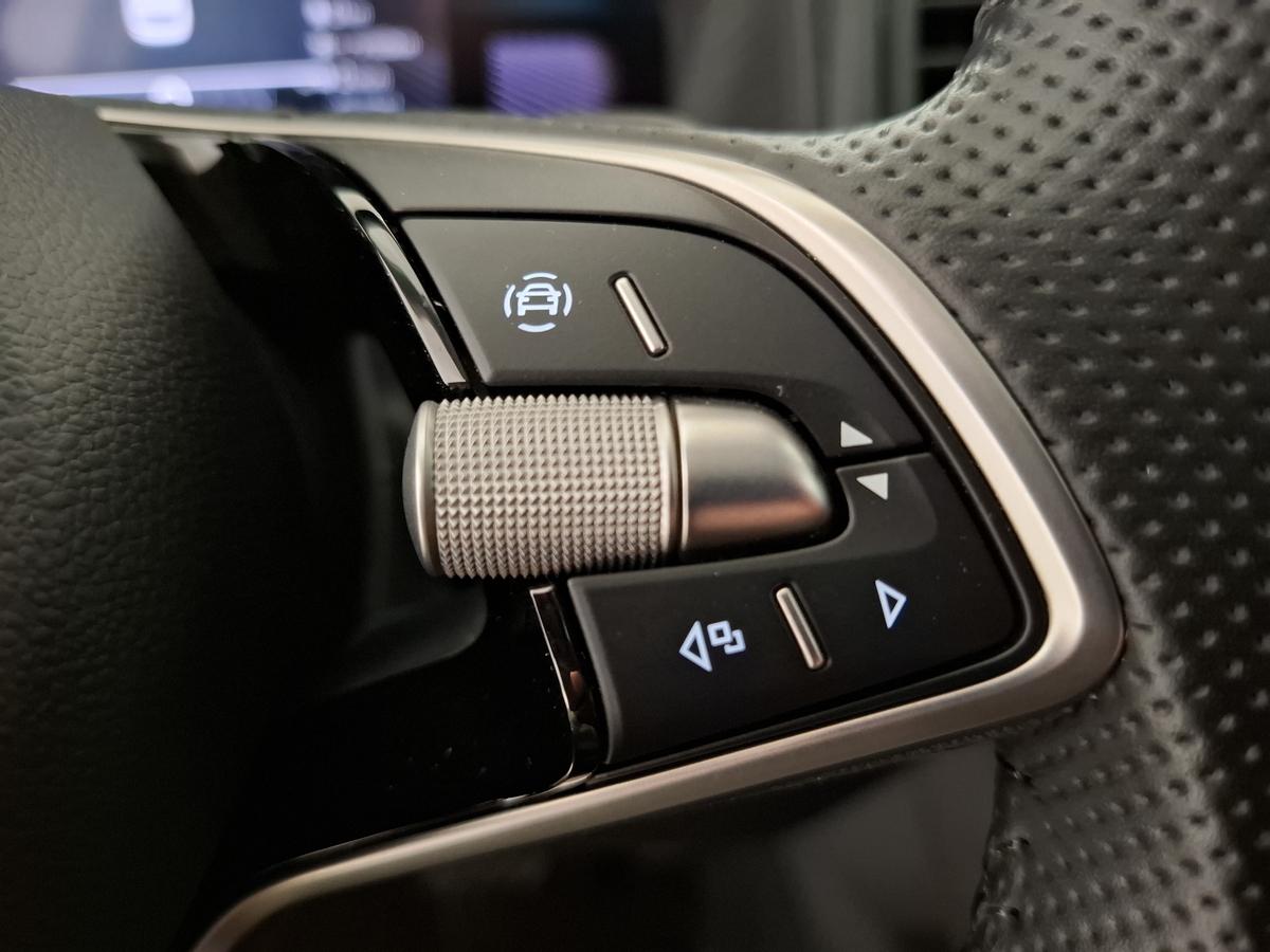 Skoda Karoq 2.0 TDI DSG Drive 4x4 - 5 Jahre Garantie