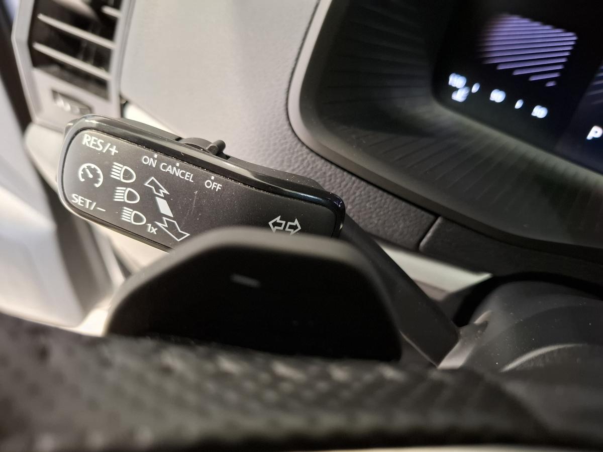 Skoda Karoq 2.0 TDI DSG Drive 4x4 - 5 Jahre Garantie