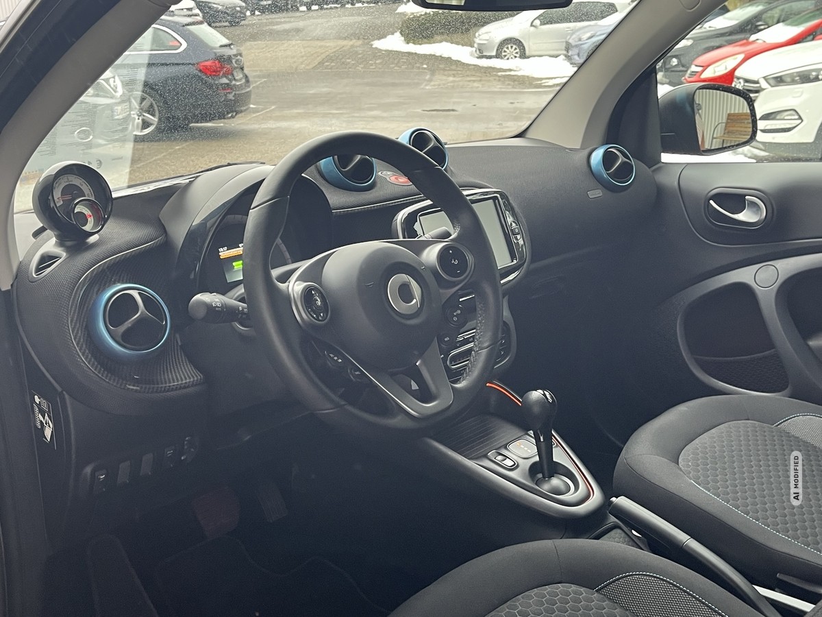 Smart ForTwo EQ cabrio*EXCLUSIVE*22kW*CAM*MEDIA*ALLW*LED*SHZ*
