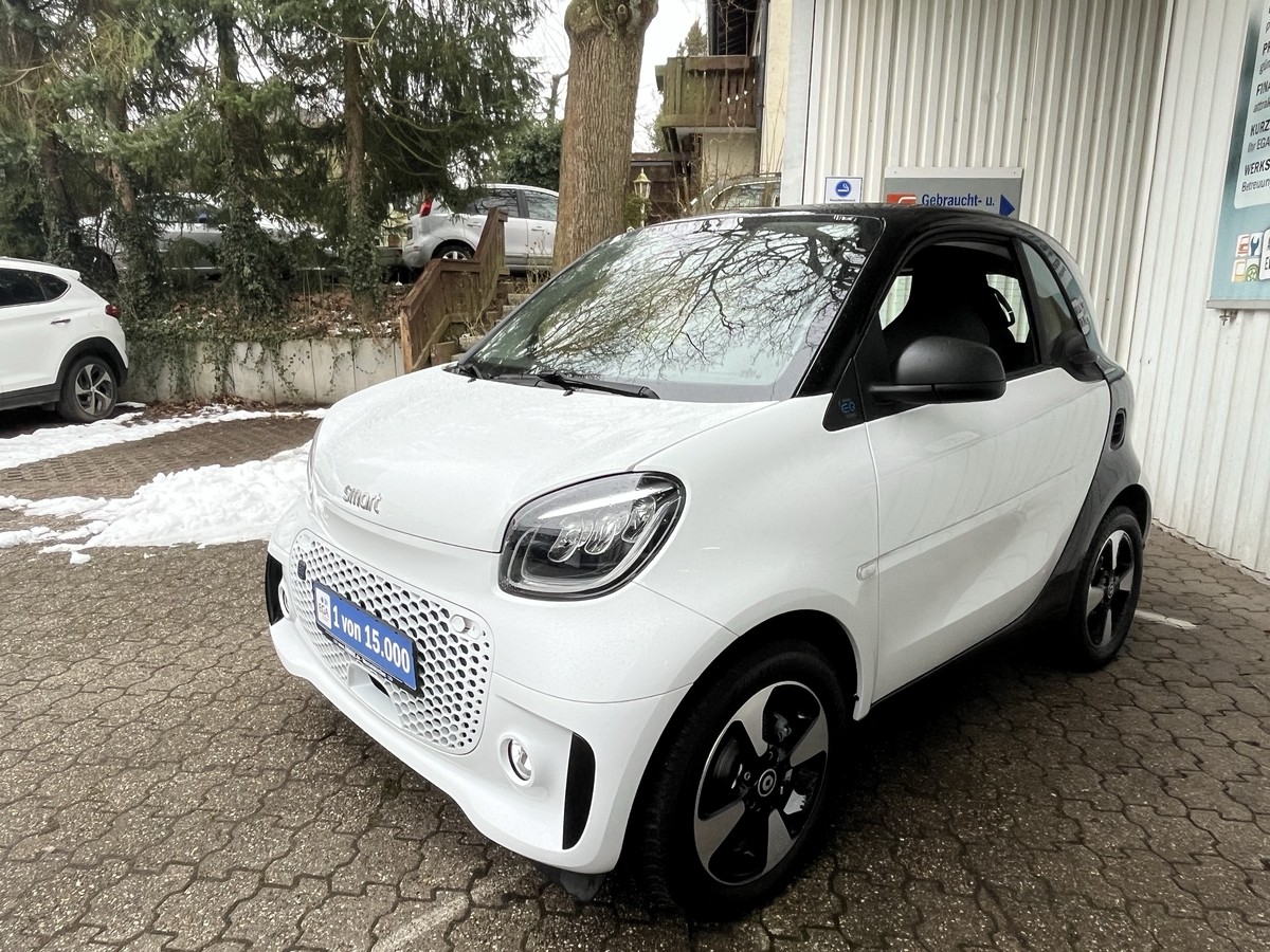 Smart ForTwo EQ Exclusive PANORAMA CAM MEDIA LED PDC SHZ ALU 22KW 