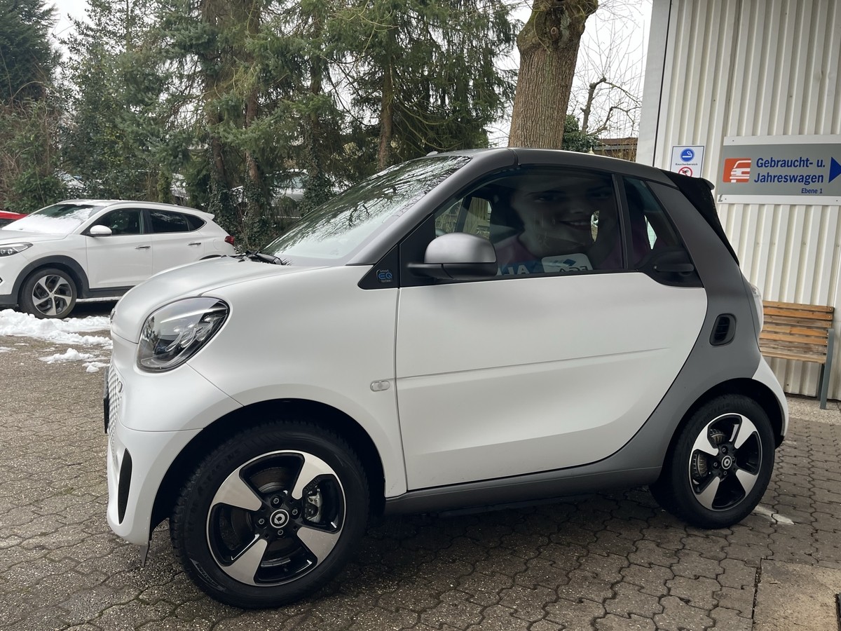 Smart ForTwo EQ cabrio*EXCLUSIVE*JBL*CAM*MEDIA*ALLW*LED*SHZ*