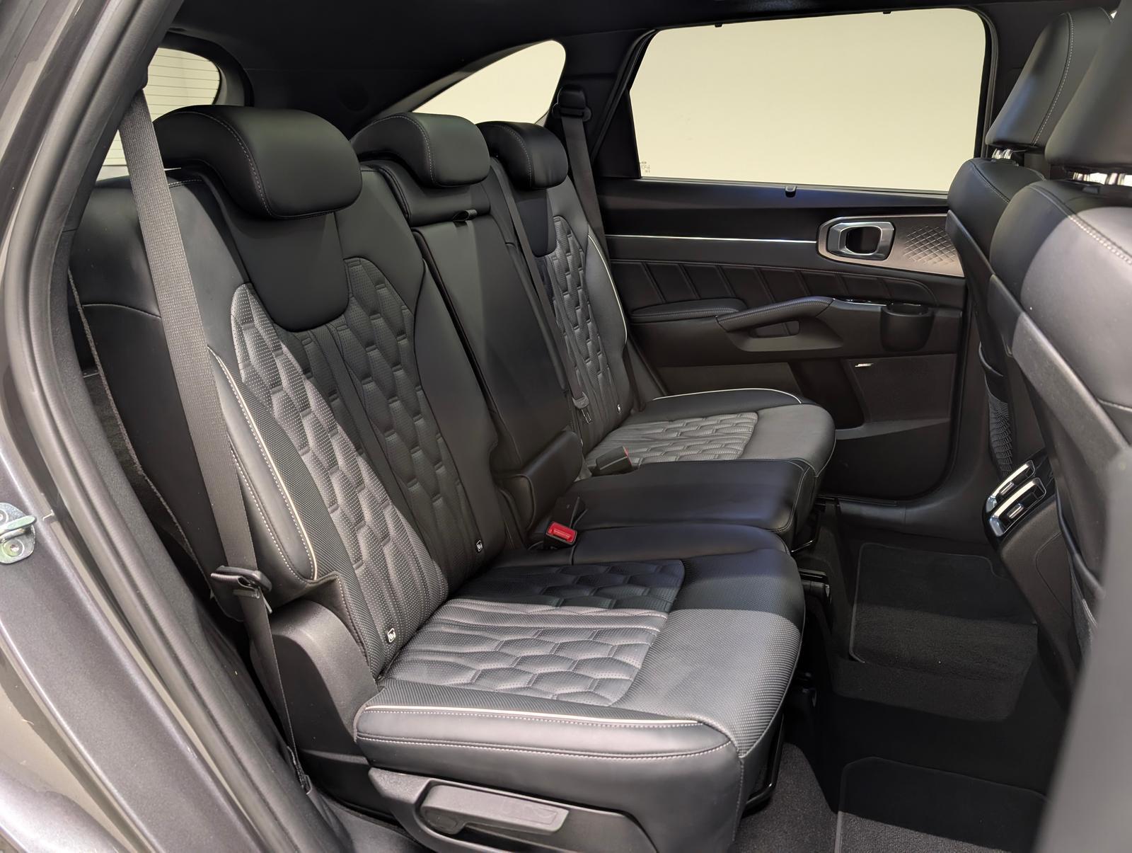 Kia Sorento 4WD Platinum HUD/360°/BOSE/Pano/SHZ/20LM