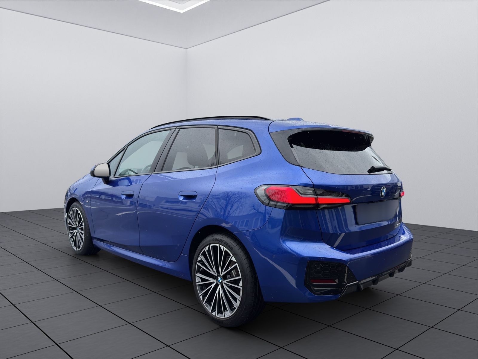 BMW 220 Active Tourer M Sport, Totwinkelass. Massage