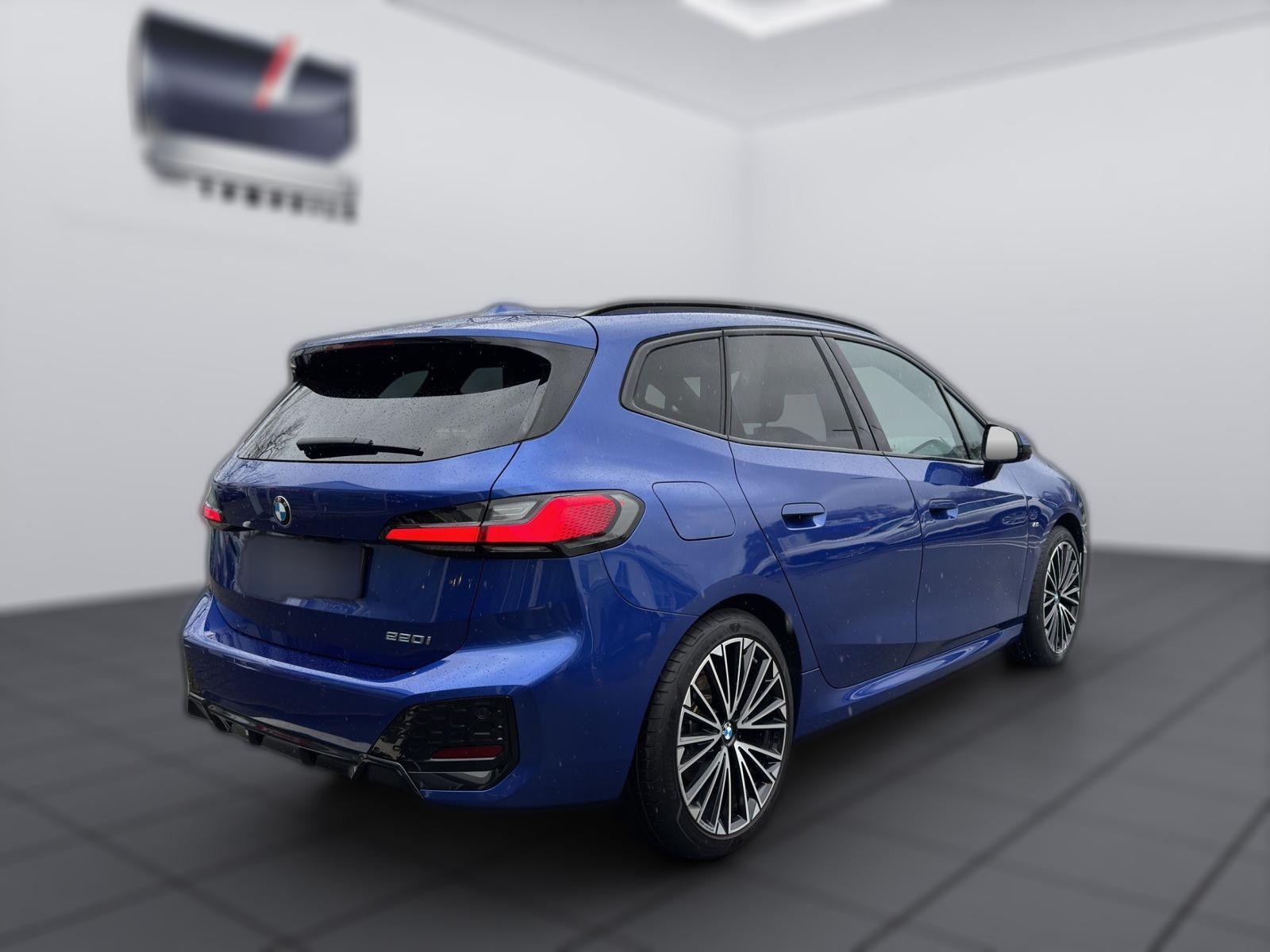 BMW 220 Active Tourer M Sport, Totwinkelass. Massage