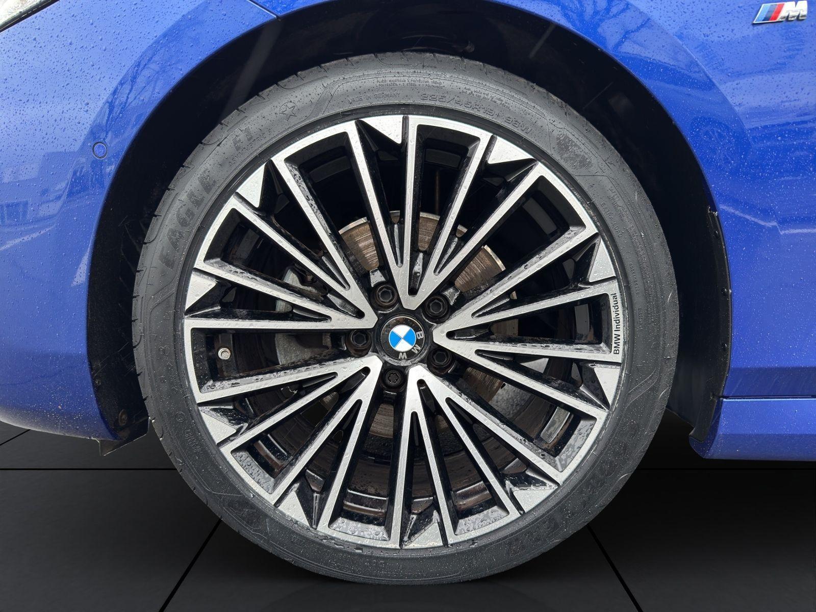 BMW 220 Active Tourer M Sport, Totwinkelass. Massage