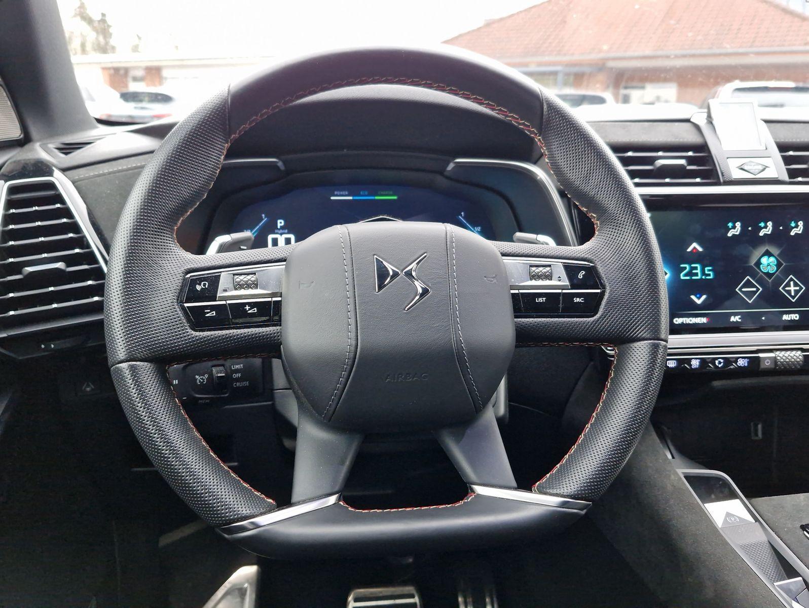 DS Automobiles DS7 Crossback PHEV 300 4x4 Performance Line+ AT