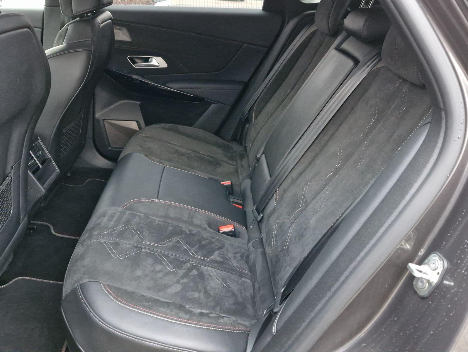 DS Automobiles DS7 Crossback PHEV 225 e-AT Performance Line LED