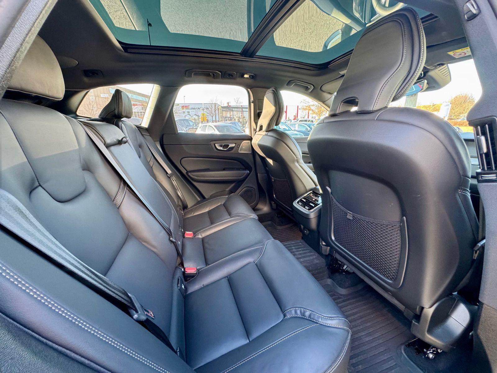 Volvo XC60 XC60 B5 AWD Ultra Black Edition