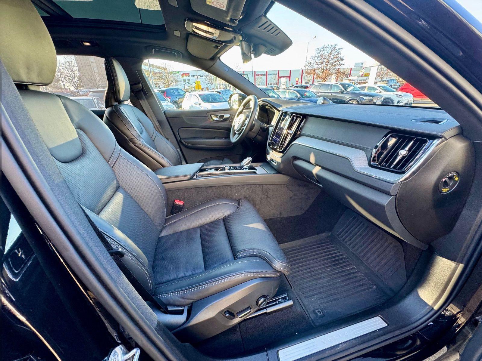 Volvo XC60 XC60 B5 AWD Ultra Black Edition