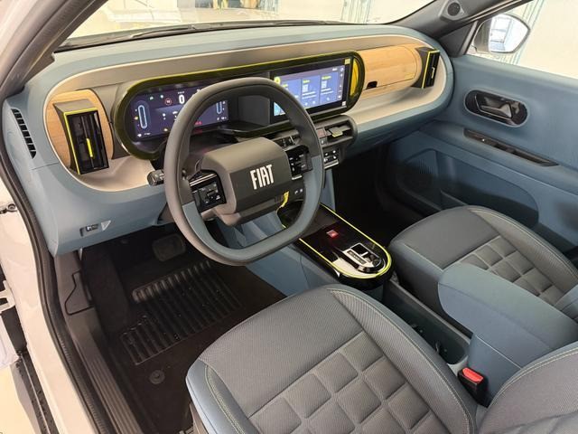 Fiat Grande Panda LA PRIMA HYBRID 1.2 eDCT 81kW (110PS) Klimaautomatik, Radio, DAB, N