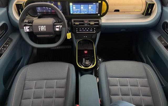 Fiat Grande Panda LA PRIMA HYBRID 1.2 eDCT 81kW (110PS) Klimaautomatik, Radio, DAB, N