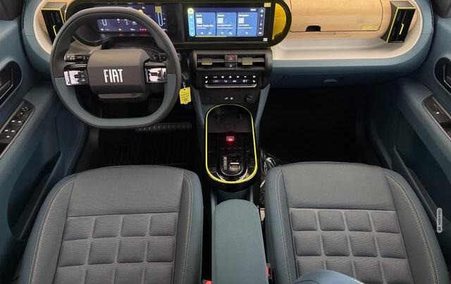 Fiat Grande Panda LA PRIMA HYBRID 1.2 eDCT 81kW (110PS) Klimaautomatik, Radio, DAB, N