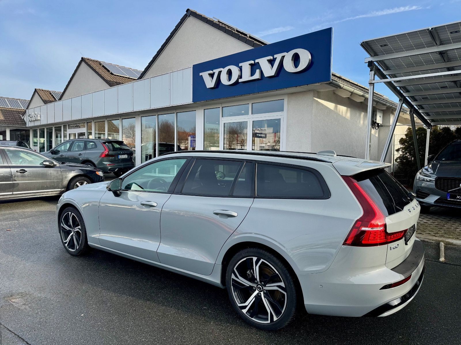 Volvo V60 B4 Kombi Plus Dark