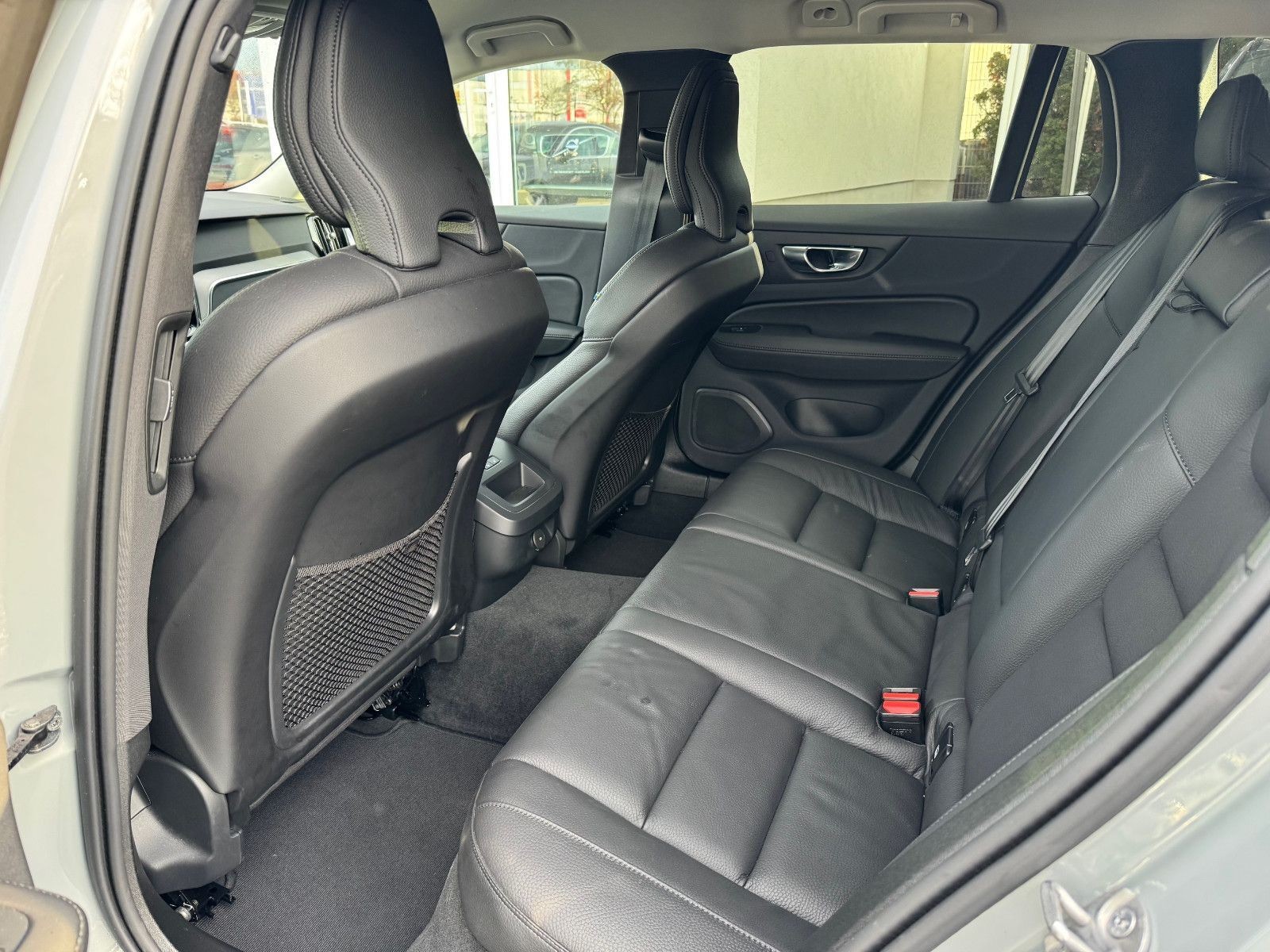 Volvo V60 B4 Kombi Plus Dark