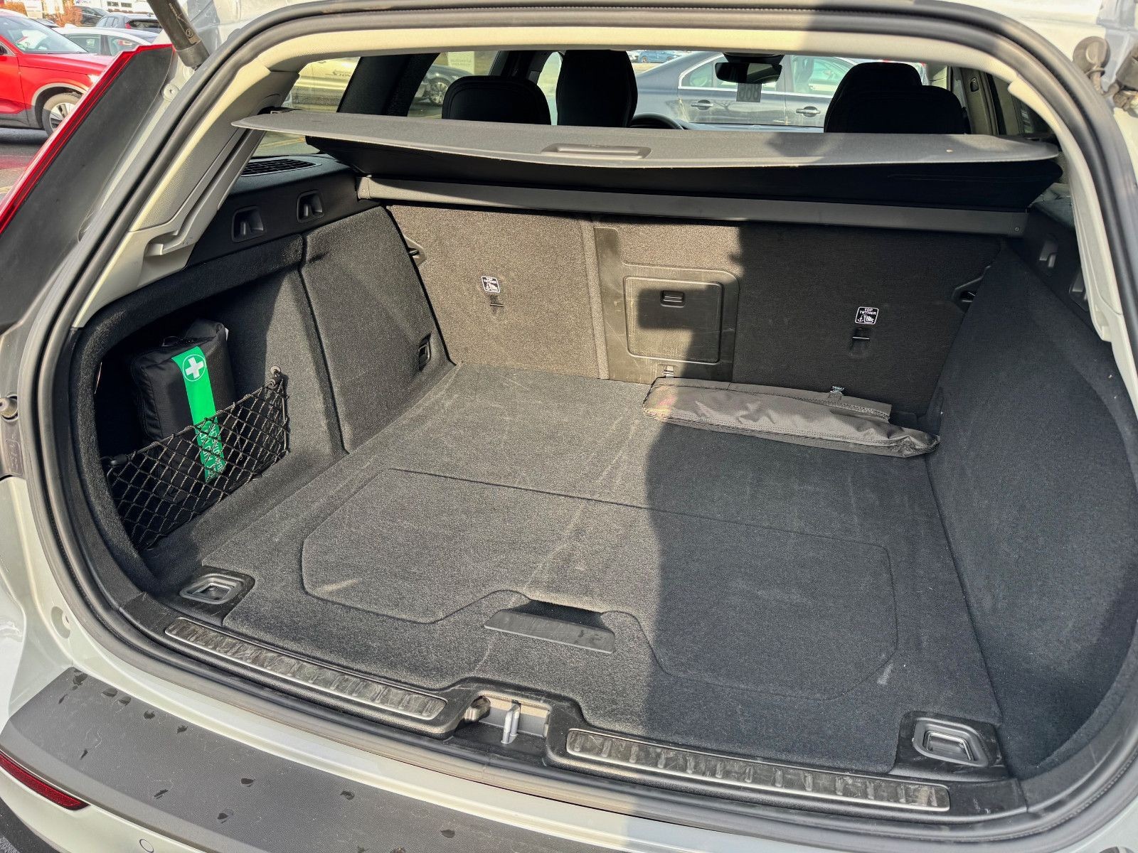 Volvo V60 B4 Kombi Plus Dark