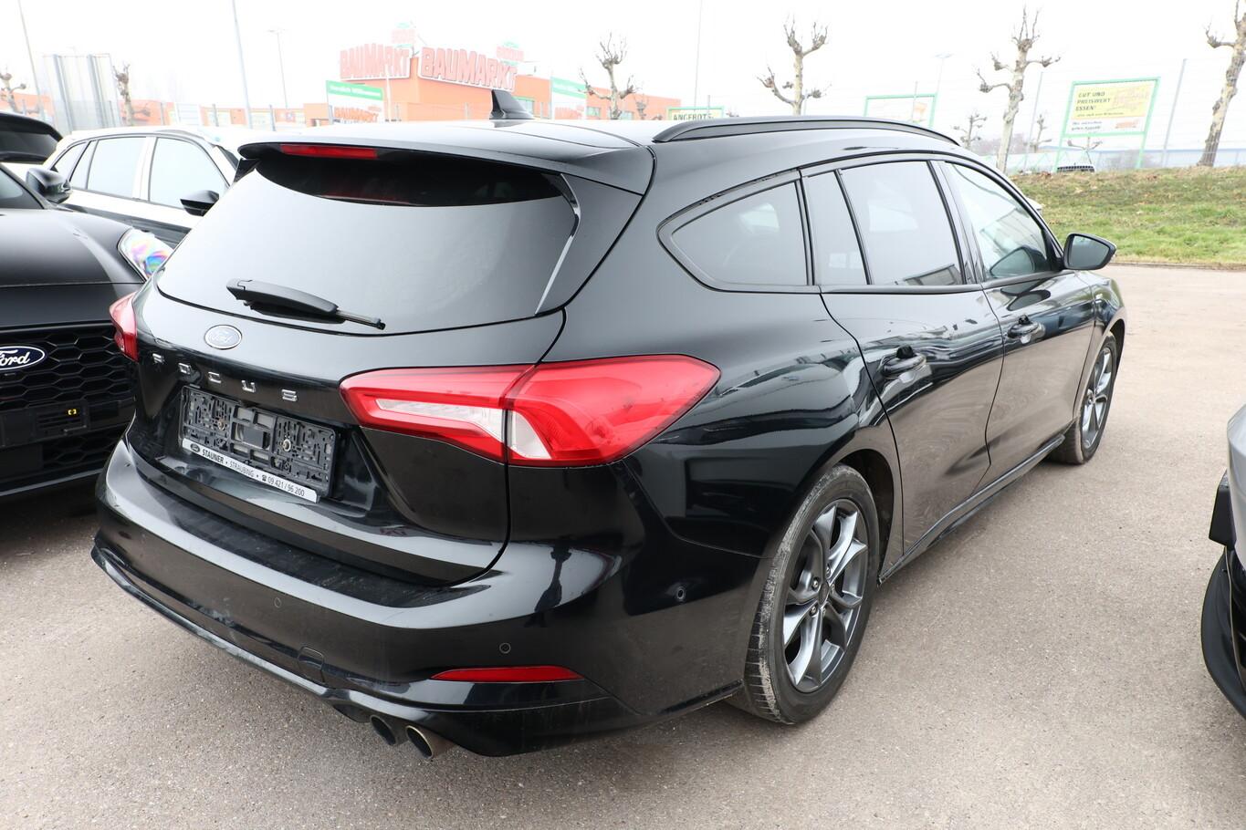 Ford Focus 2.0 EcoBlue 150 ST-Line LED eHk KeyL Kam