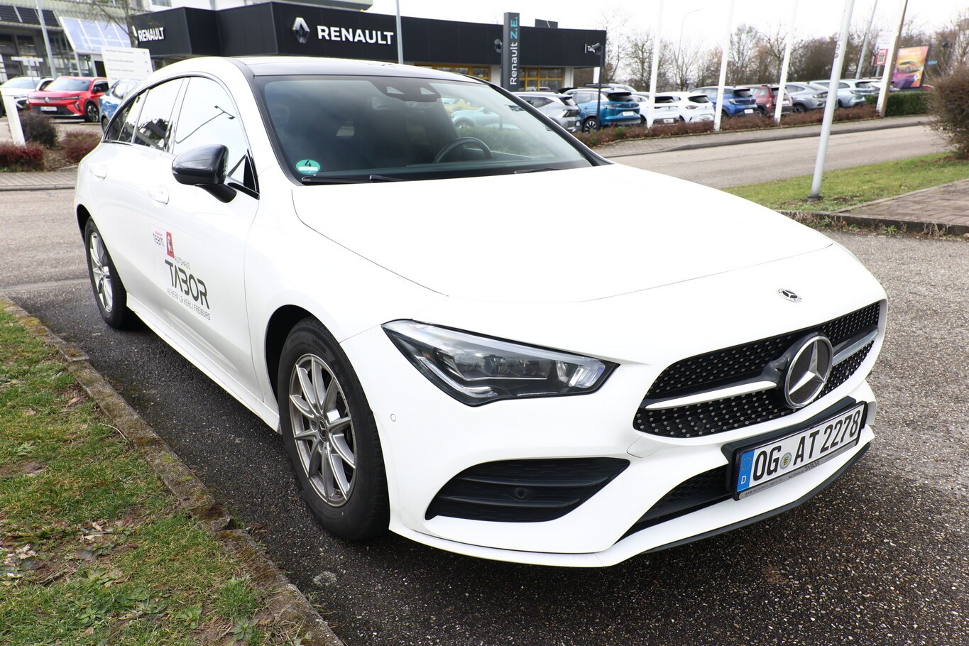 Mercedes-Benz CLA 200 d SB DCT AMG Pano NightP AHK LED Nav 18Z