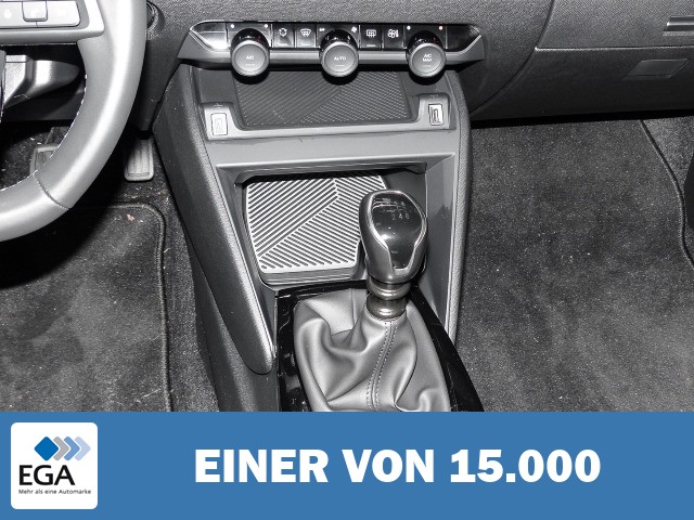 Citroën C4 Shine HUD Navi 360 Kamera LED Apple CarPlay Android Auto Mehrzonenklima DAB S