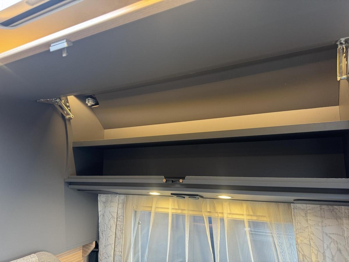 Malibu T 430 KB LE comfort Solar+ACC+LED+TV+Kaffeemaschine