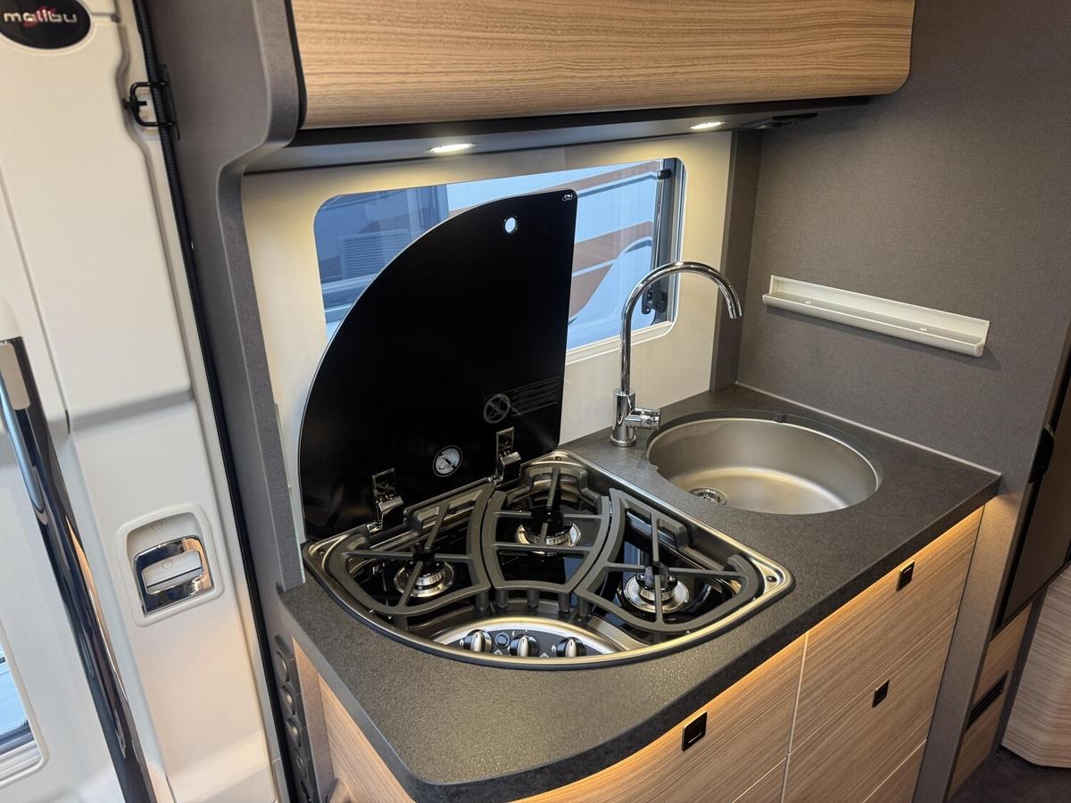 Malibu T 430 KB LE comfort Solar+ACC+LED+TV+Kaffeemaschine