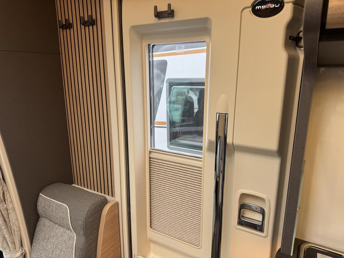 Malibu T 430 KB LE comfort Solar+ACC+LED+TV+Kaffeemaschine